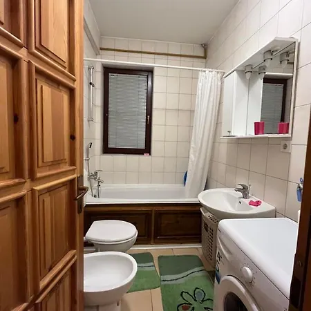 Apartament Mema *